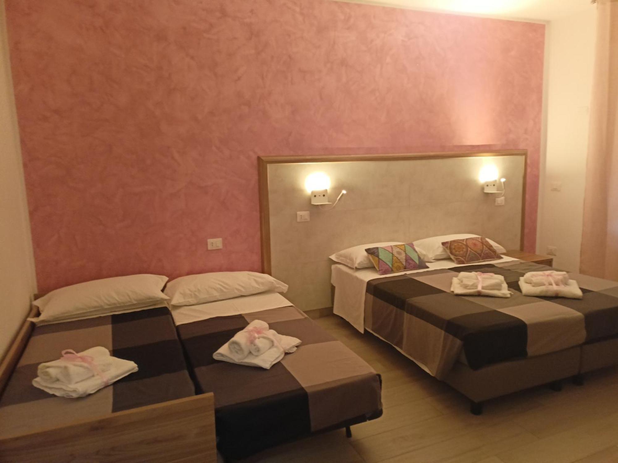La Dea Rooms Ferrara Exterior photo
